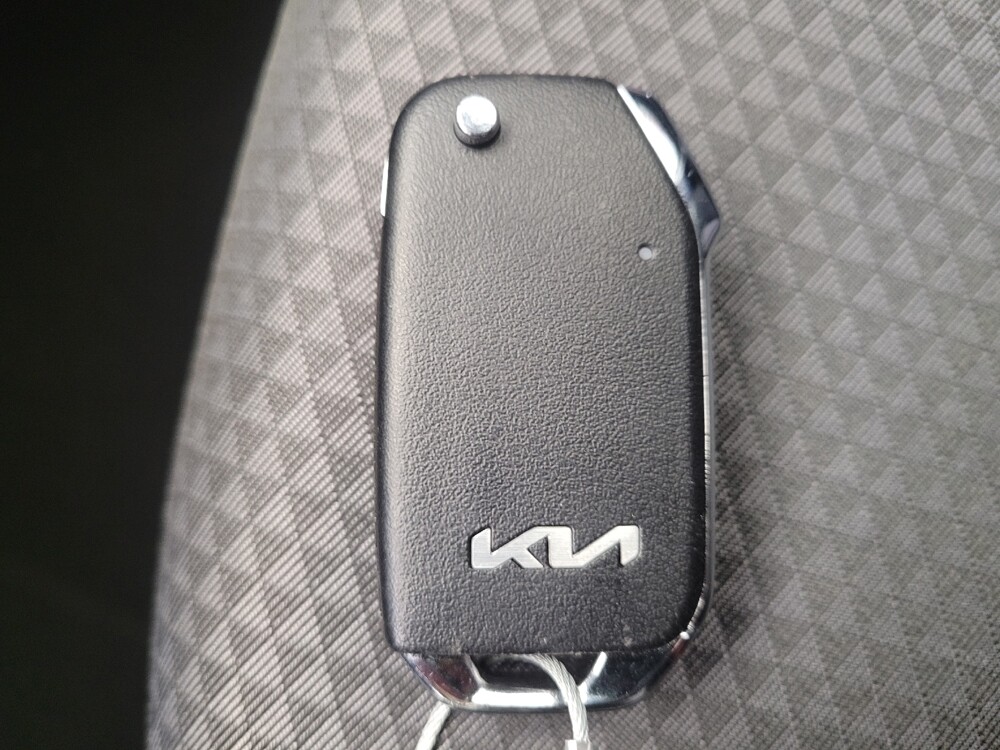 2025 Kia Soul in Miamisburg, OH 45342 - 18125337 32