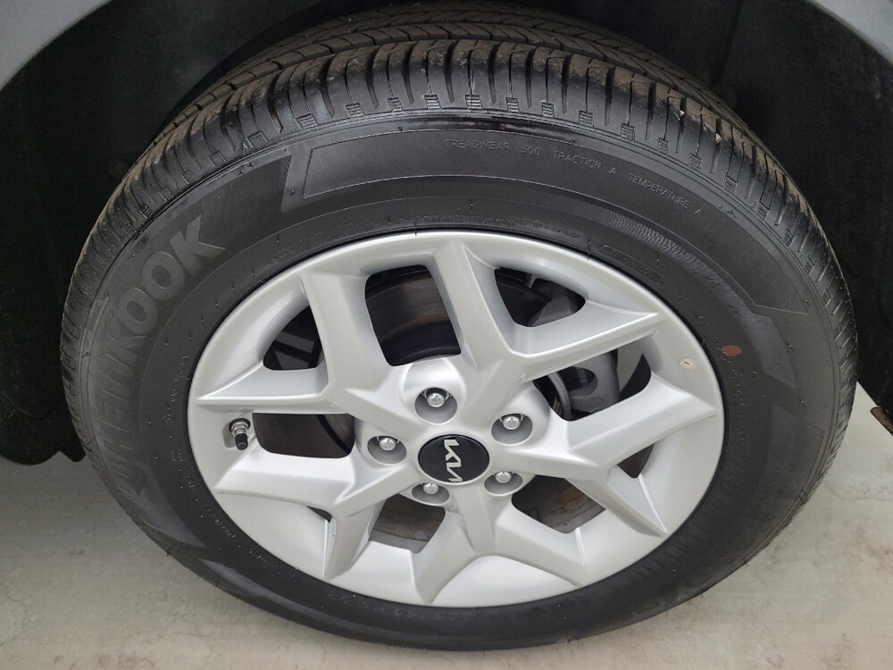 2025 Kia Soul in Maple Heights, OH 44137 - 18125338 31