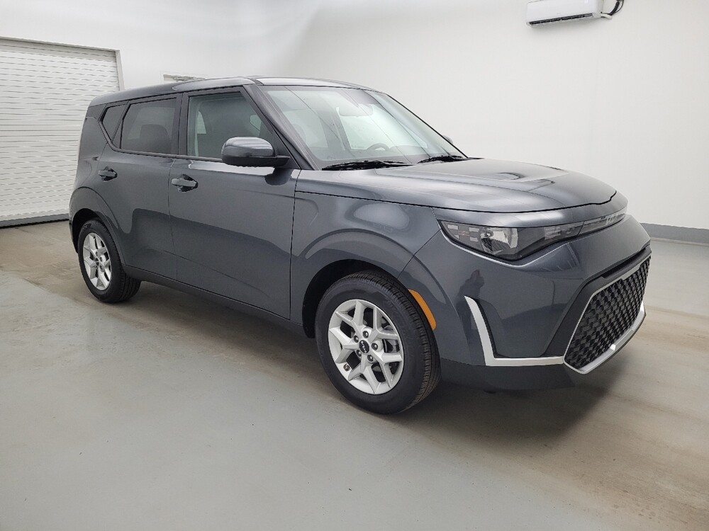 2025 Kia Soul in Maple Heights, OH 44137 - 18125338 11