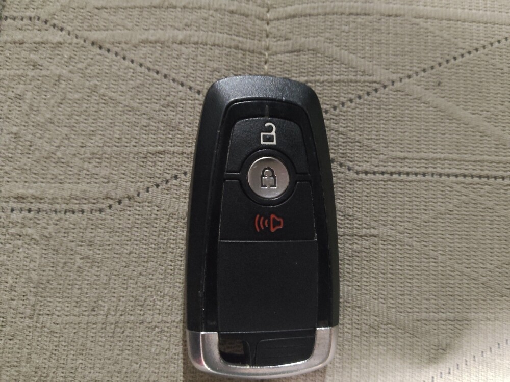 2018 Ford EcoSport in Temple Hills, MD 20746 - 18125342 32