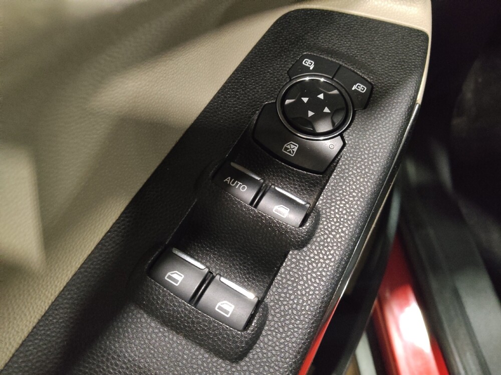 2018 Ford EcoSport in Temple Hills, MD 20746 - 18125342 27