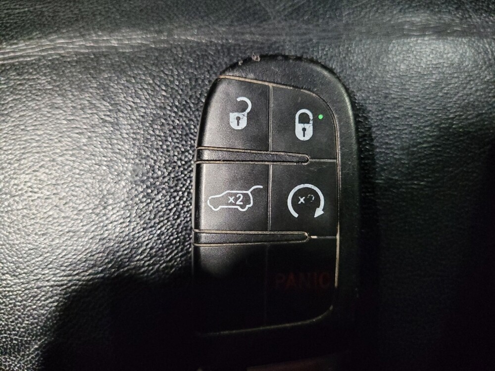 2019 Jeep Grand Cherokee in Newport News, VA 23601 - 18125343 32