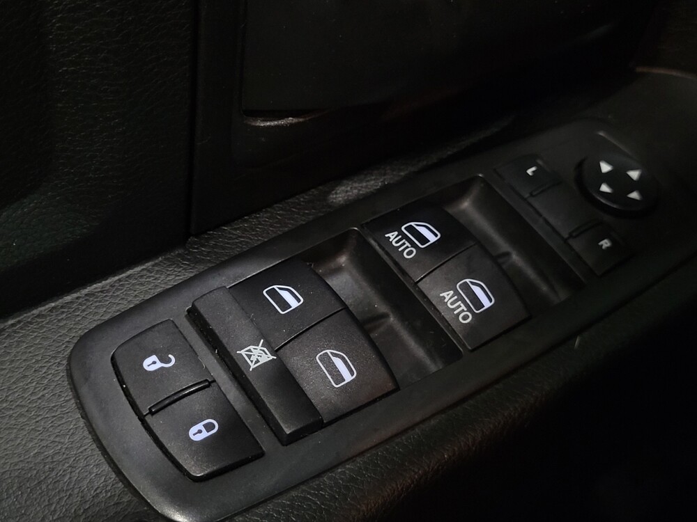 2019 RAM 1500 in Newport News, VA 23601 - 18125349 27