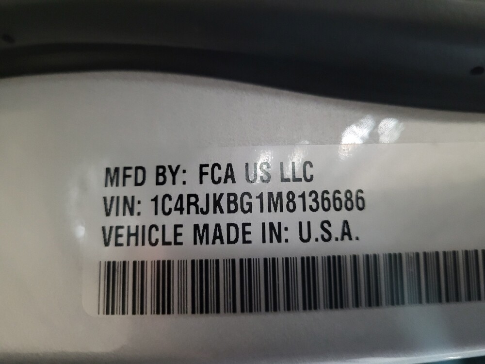 2021 Jeep Grand Cherokee L in Pittsburgh, PA 15237 - 18125350 33