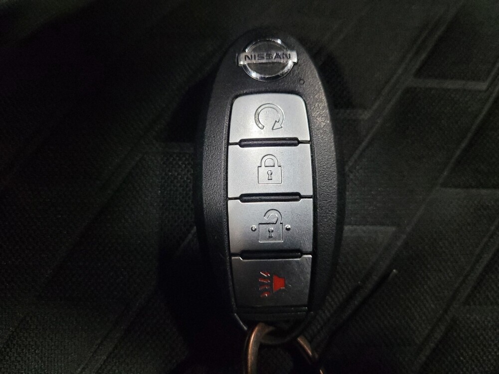 2021 Nissan Kicks in Pittsburgh, PA 15236 - 18125354 32