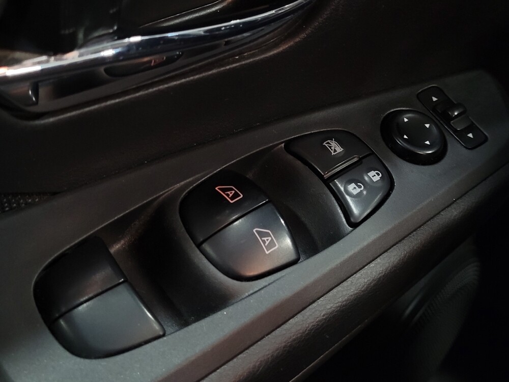 2021 Nissan Kicks in Pittsburgh, PA 15236 - 18125354 27