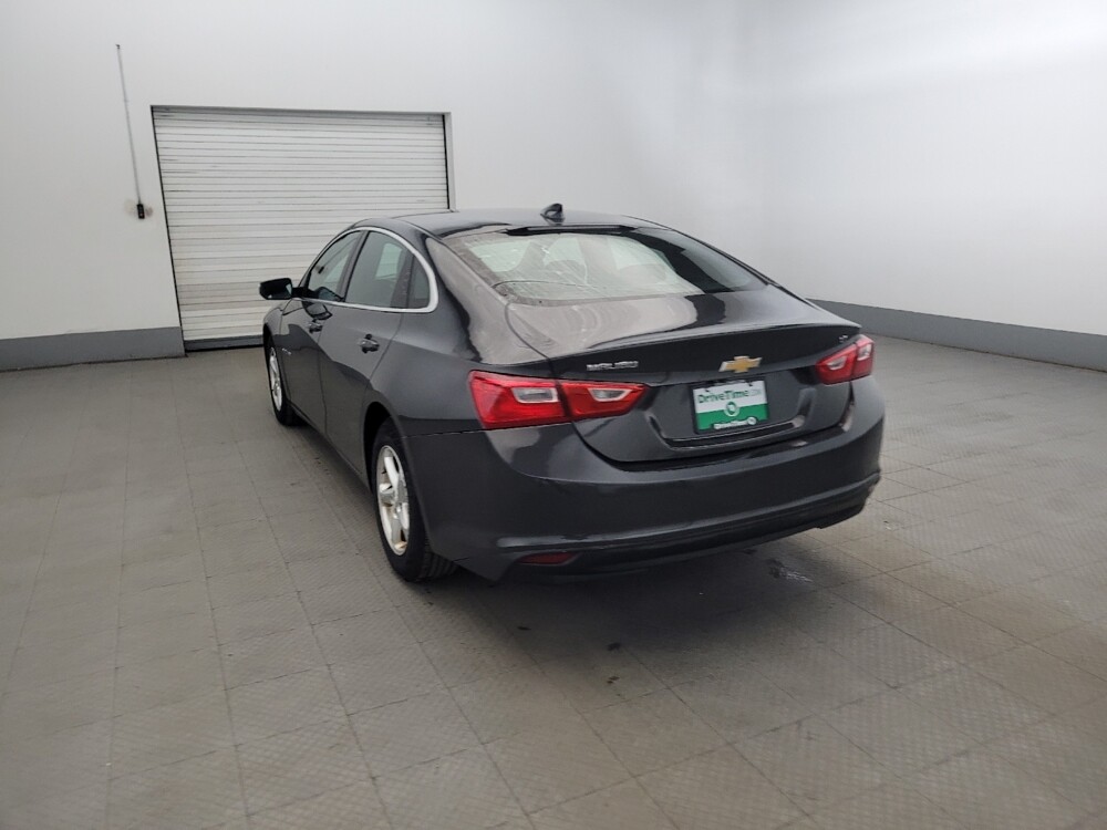 2018 Chevrolet Malibu in Williamstown, NJ 8094 - 18125358 5