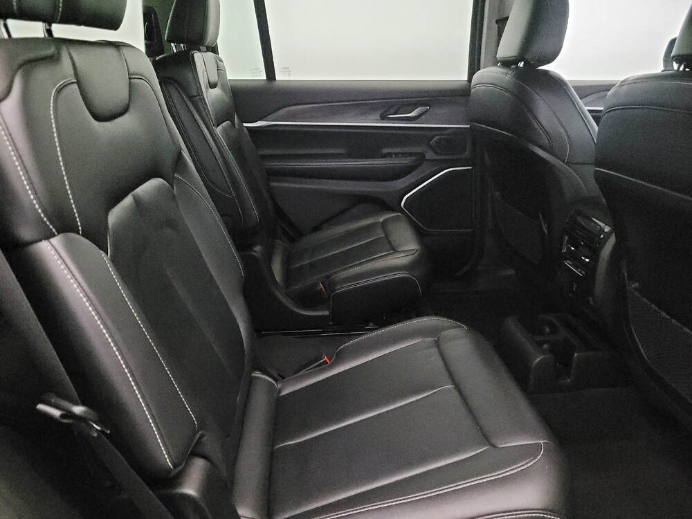 2021 Jeep Grand Cherokee L in Pittsburgh, PA 15237 - 18125363 19