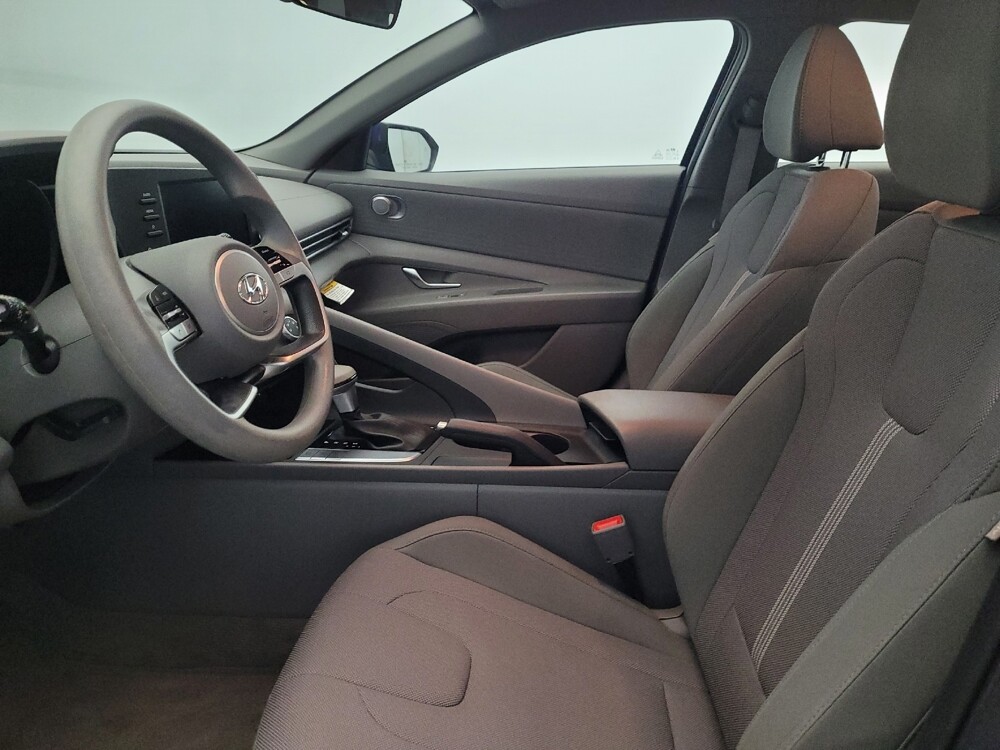 2023 Hyundai Elantra in Pittsburgh, PA 15236 - 18125364 17