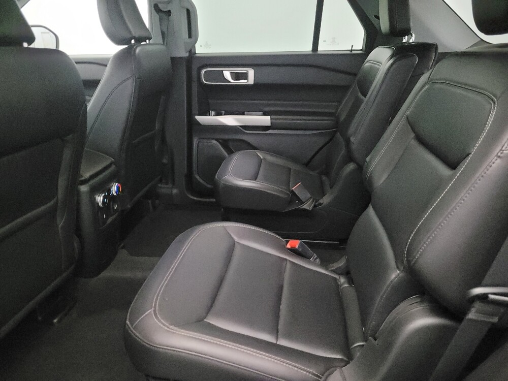 2022 Ford Explorer in Woodbridge, VA 22191 - 18125365 18