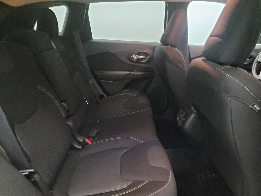 2015 Jeep Cherokee in Glen Burnie, MD 21061 - 18125366 19