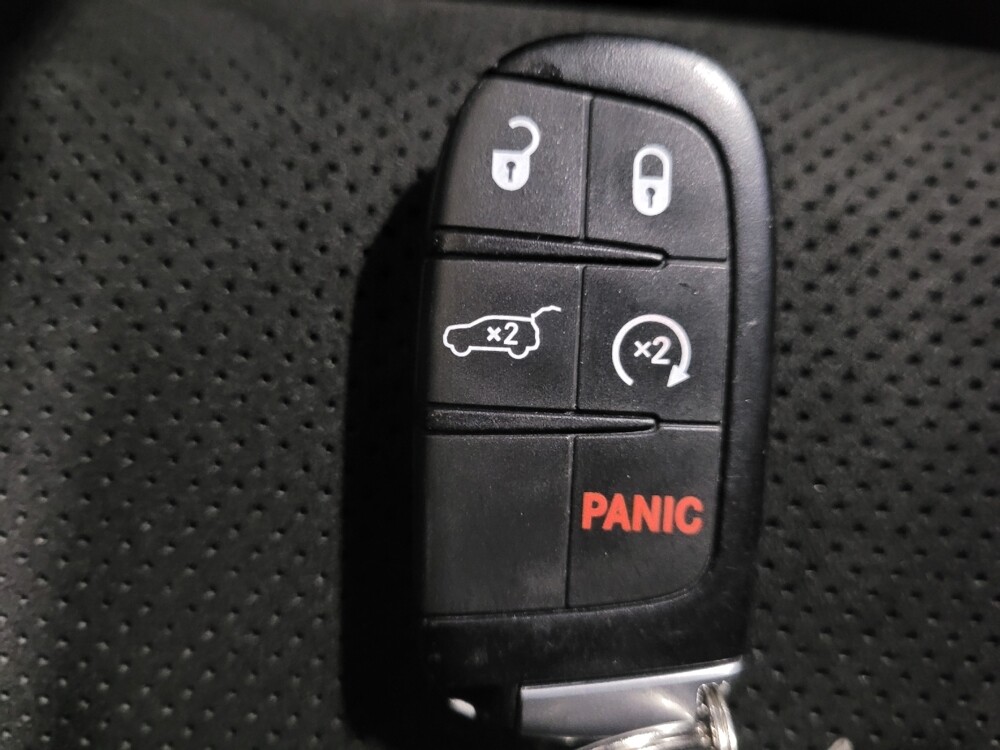 2019 Jeep Grand Cherokee in Pittsburgh, PA 15236 - 18125378 32