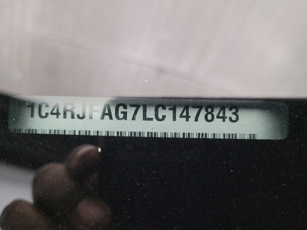 2020 Jeep Grand Cherokee in Newport News, VA 23601 - 18125383 33