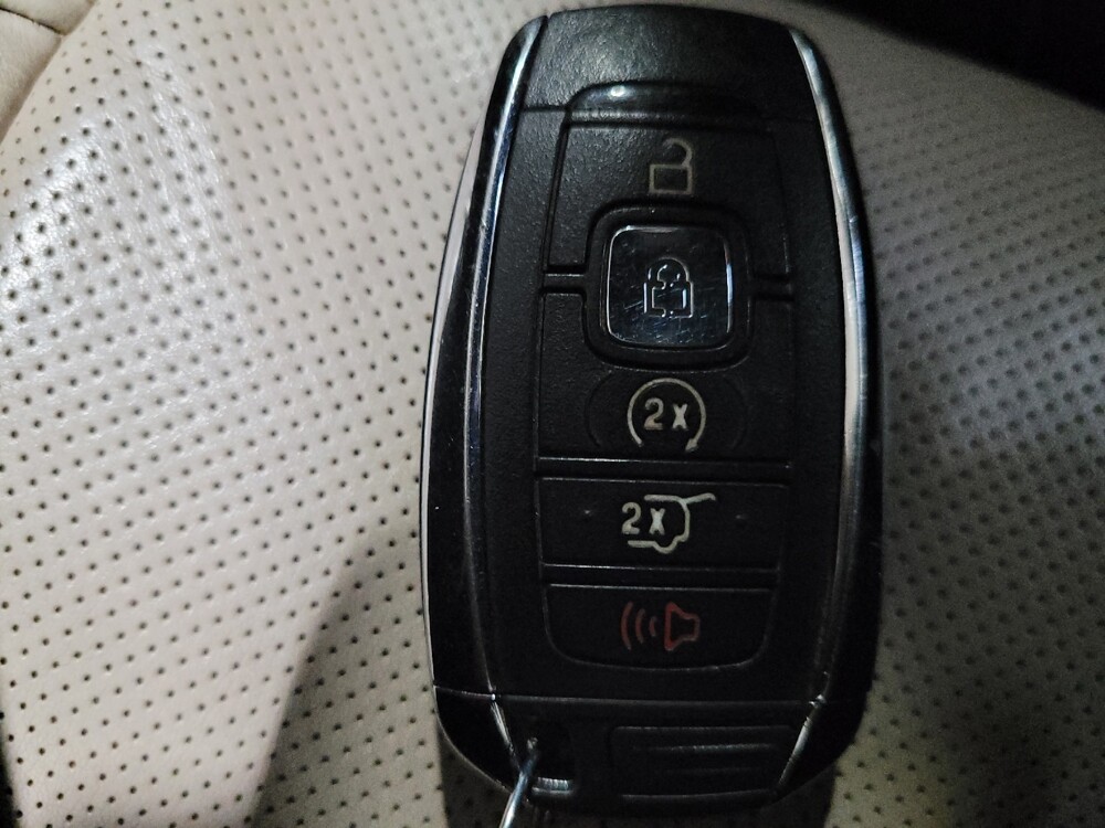 2019 Lincoln MKC in Newport News, VA 23601 - 18125391 32