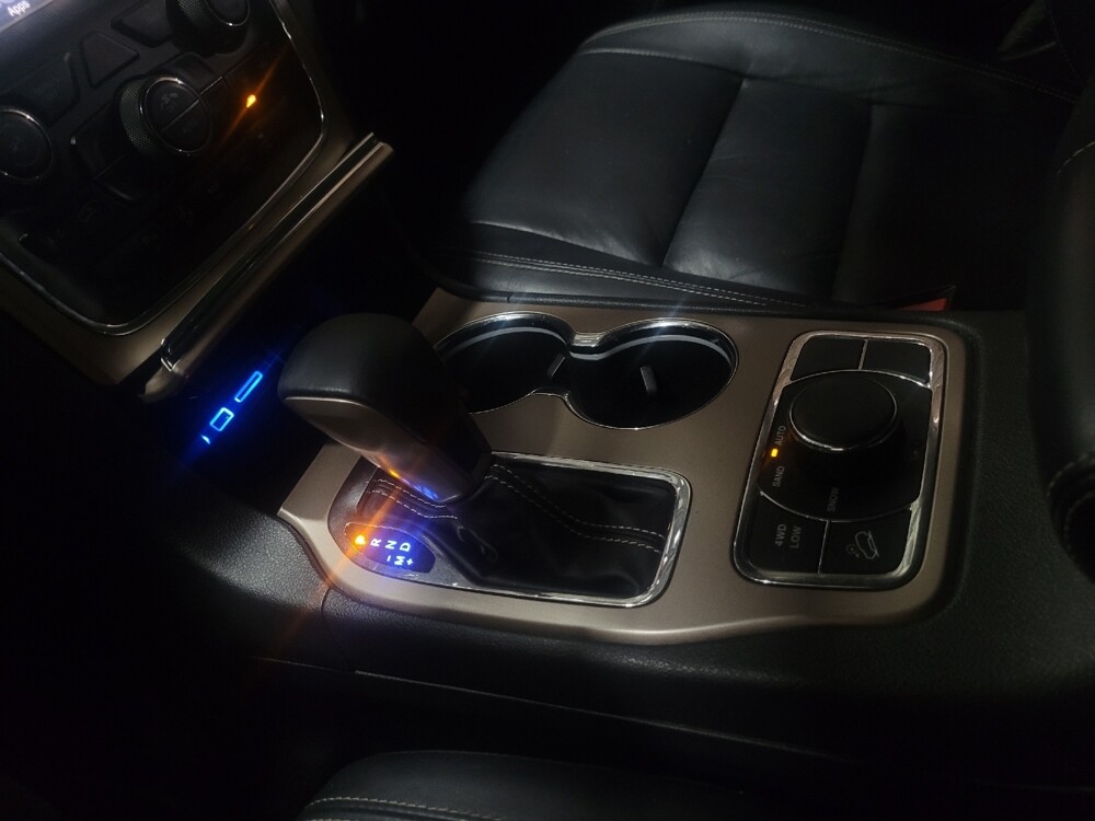 2016 Jeep Grand Cherokee in Pittsburgh, PA 15237 - 18125396 26