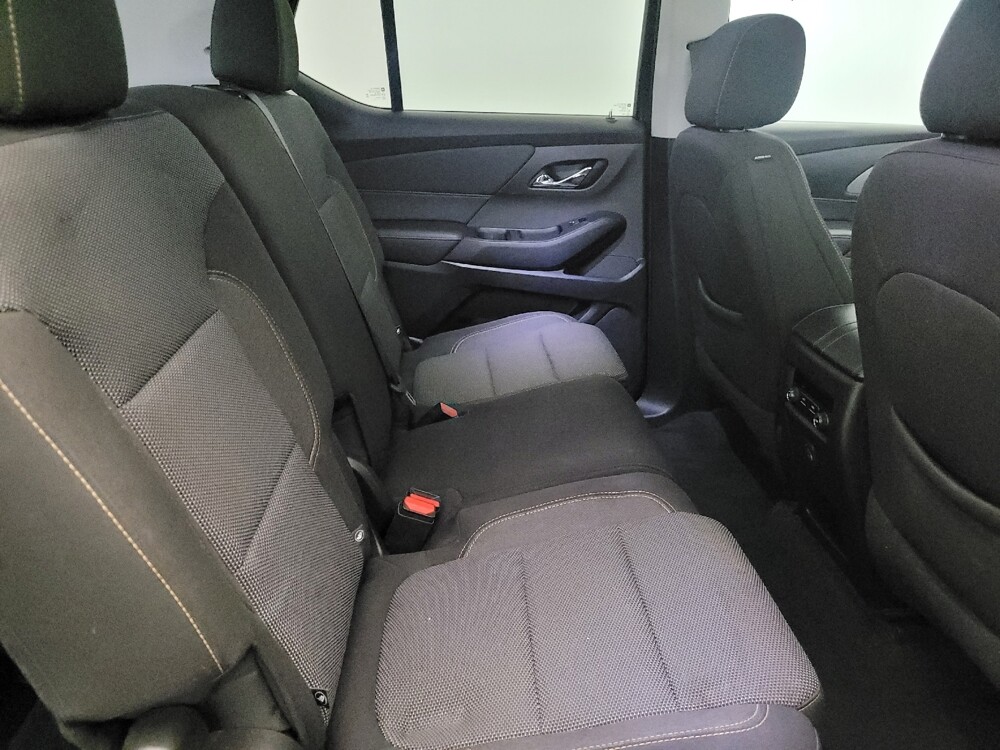 2021 Chevrolet Traverse in New Castle, DE 19720 - 18125406 19