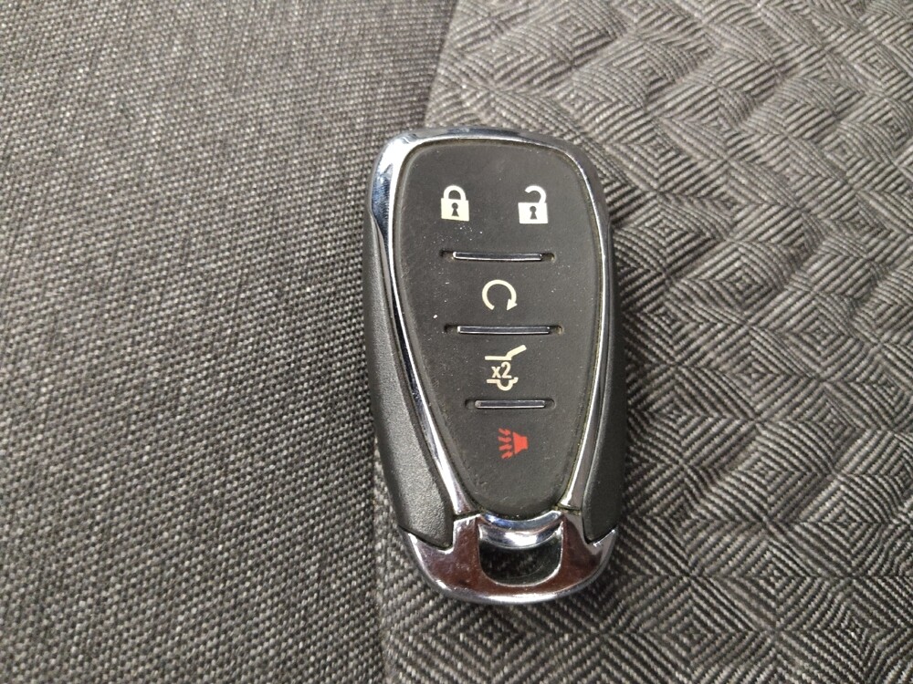 2022 Chevrolet Equinox in Topeka, KS 66611 - 18125410 32