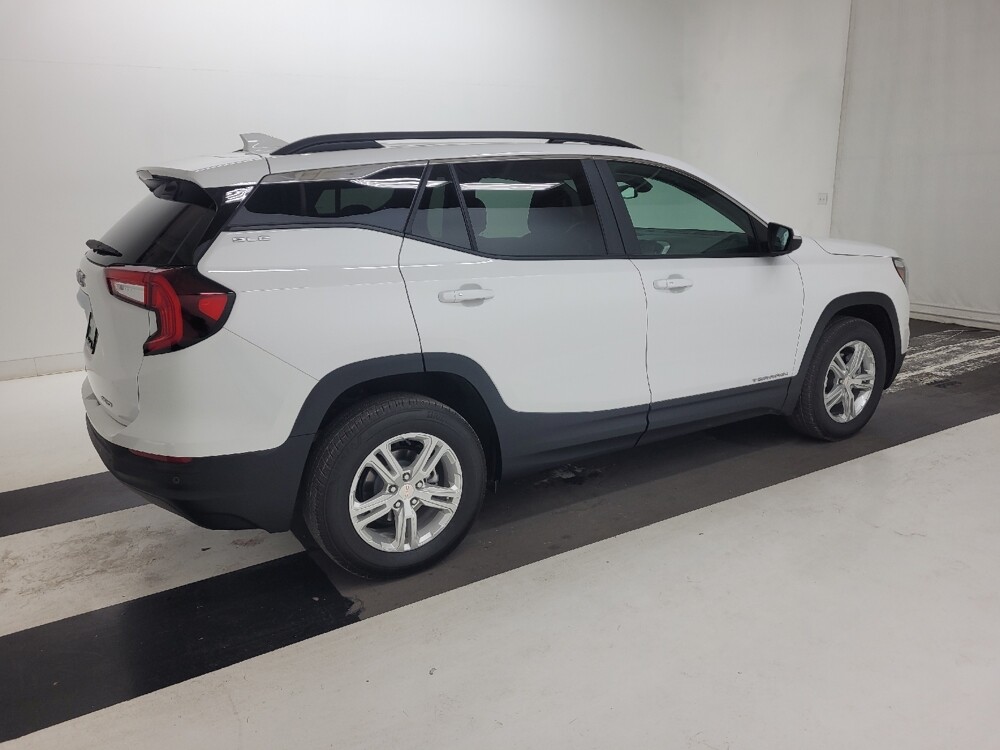 2024 GMC Terrain in St. Louis, MO 63125 - 18125411 10