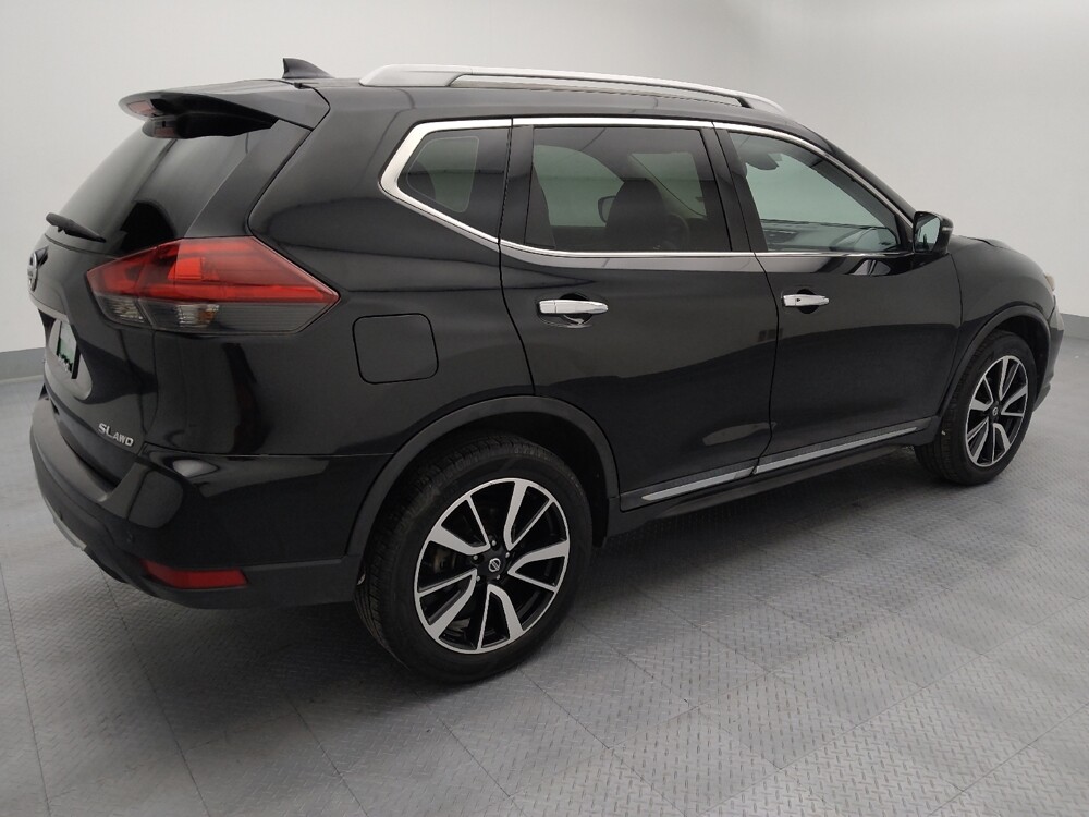 2019 Nissan Rogue in Independence, MO 64055 - 18125413 10