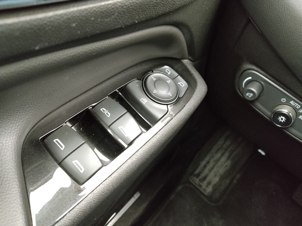 2022 Chevrolet Equinox in Independence, MO 64055 - 18125414 27