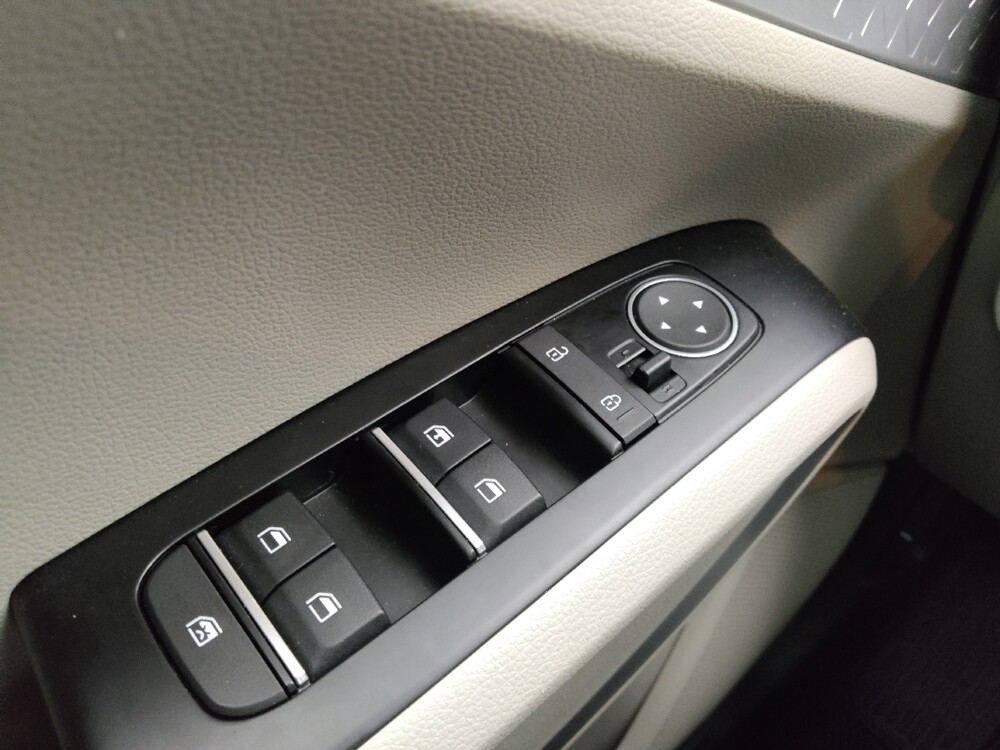 2025 Kia Soul in Gladstone, MO 64118 - 18125415 27