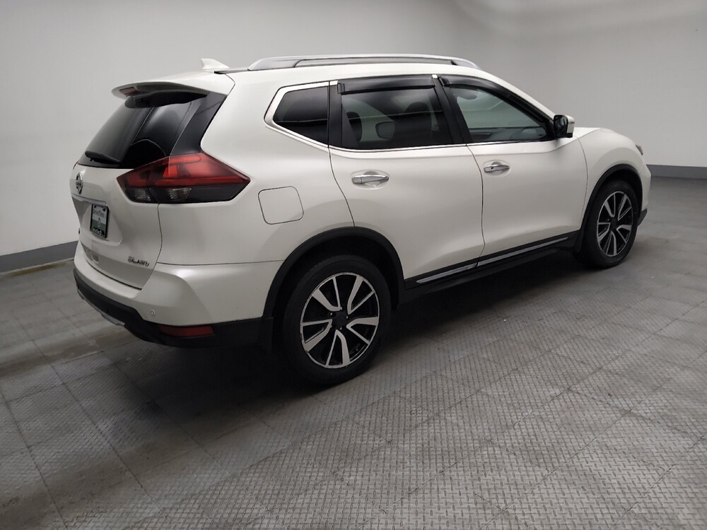 2019 Nissan Rogue in Peoria, IL 61615 - 18125422 10