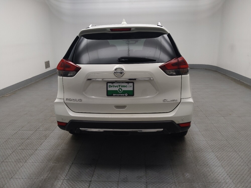 2019 Nissan Rogue in Peoria, IL 61615 - 18125422 7