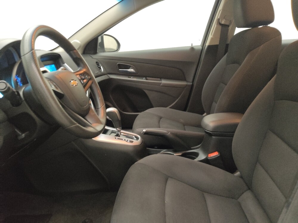 2016 Chevrolet Cruze in Des Moines, IA 50310 - 18125423 17