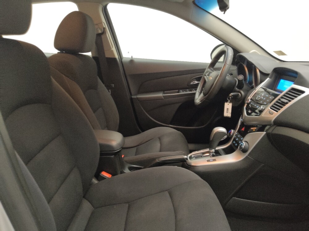 2016 Chevrolet Cruze in Des Moines, IA 50310 - 18125423 21