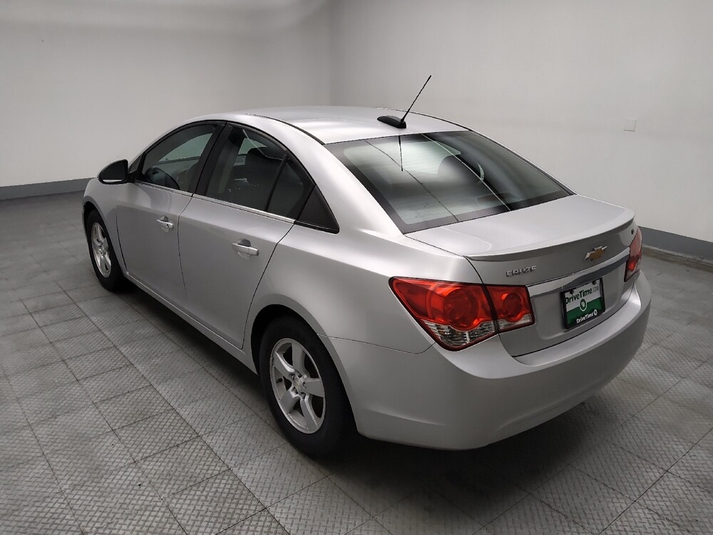 2016 Chevrolet Cruze in Des Moines, IA 50310 - 18125423 3