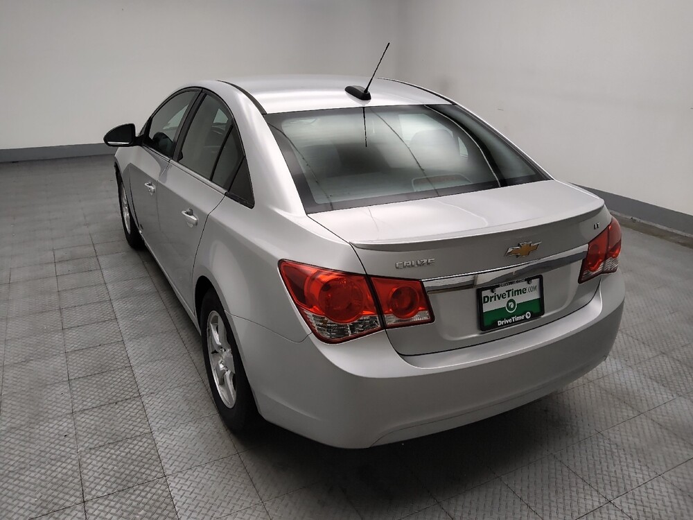 2016 Chevrolet Cruze in Des Moines, IA 50310 - 18125423 5