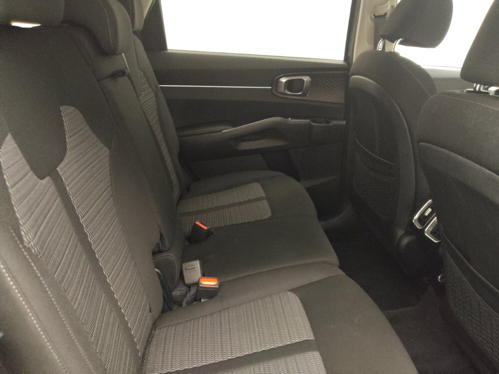 2022 Kia Sorento in Peoria, IL 61615 - 18125424 19