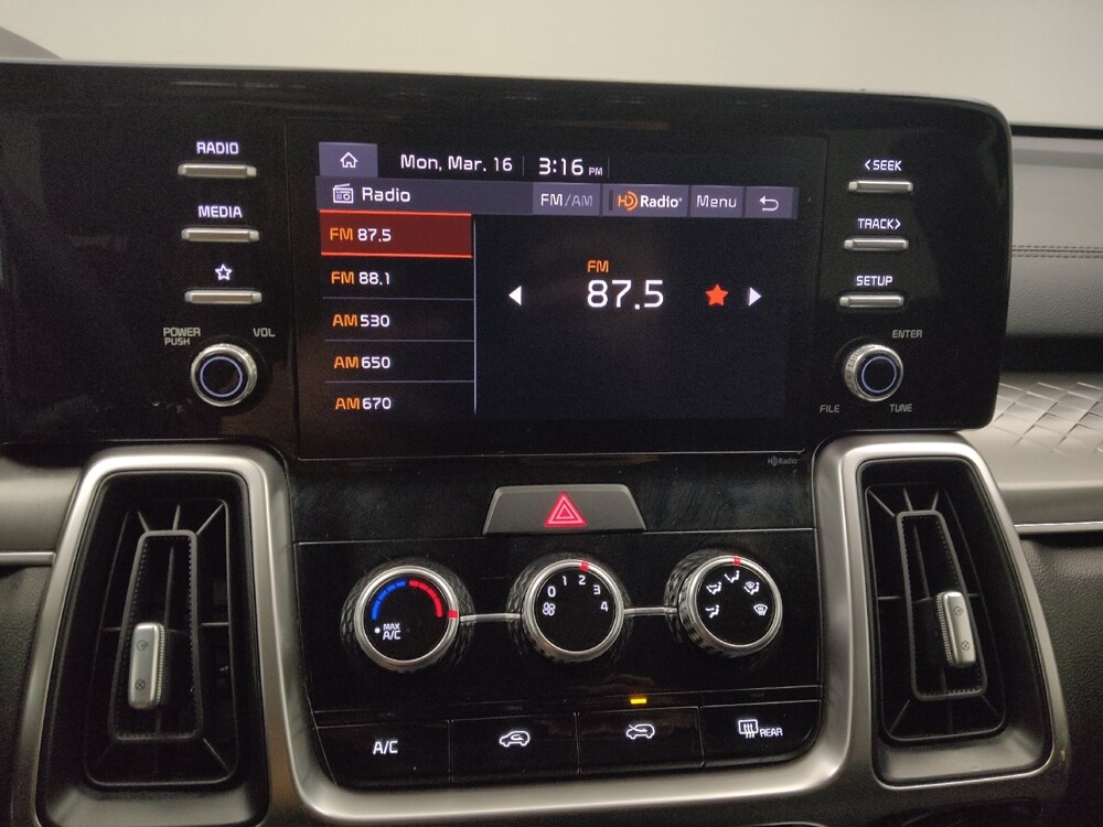 2022 Kia Sorento in Peoria, IL 61615 - 18125424 25