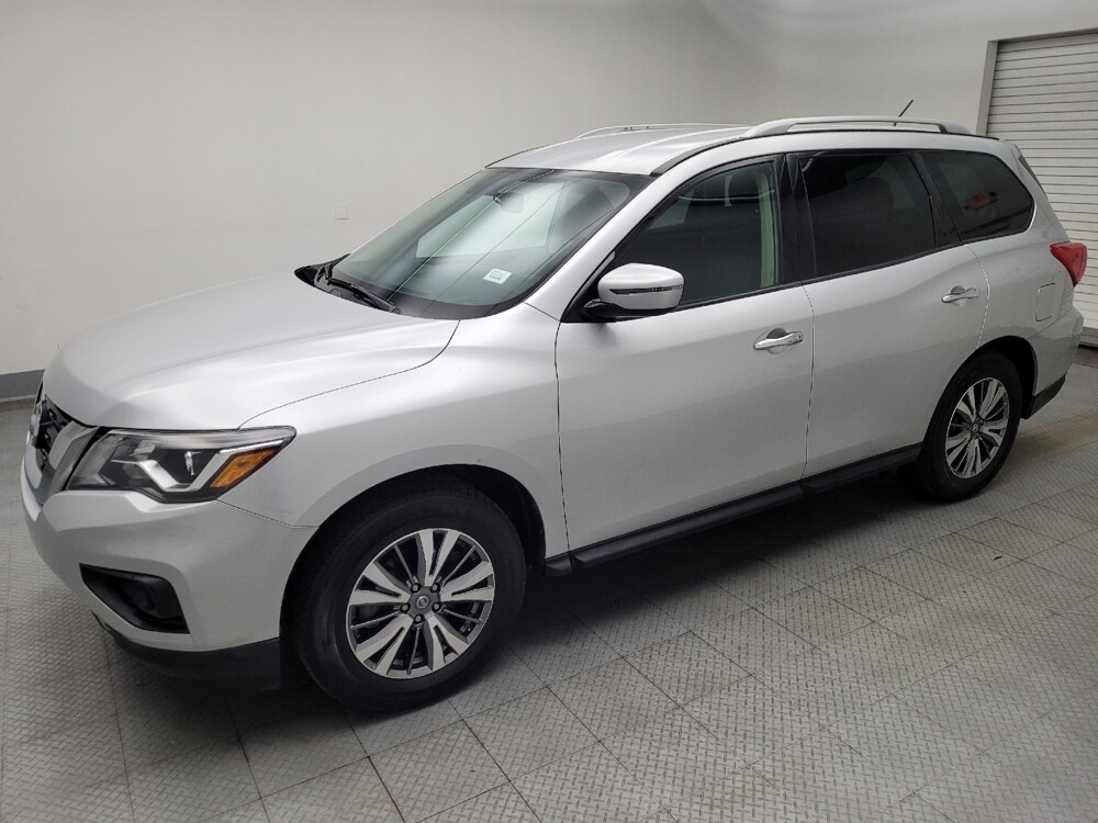 2018 Nissan Pathfinder in Des Moines, IA 50310 - 18125429 2