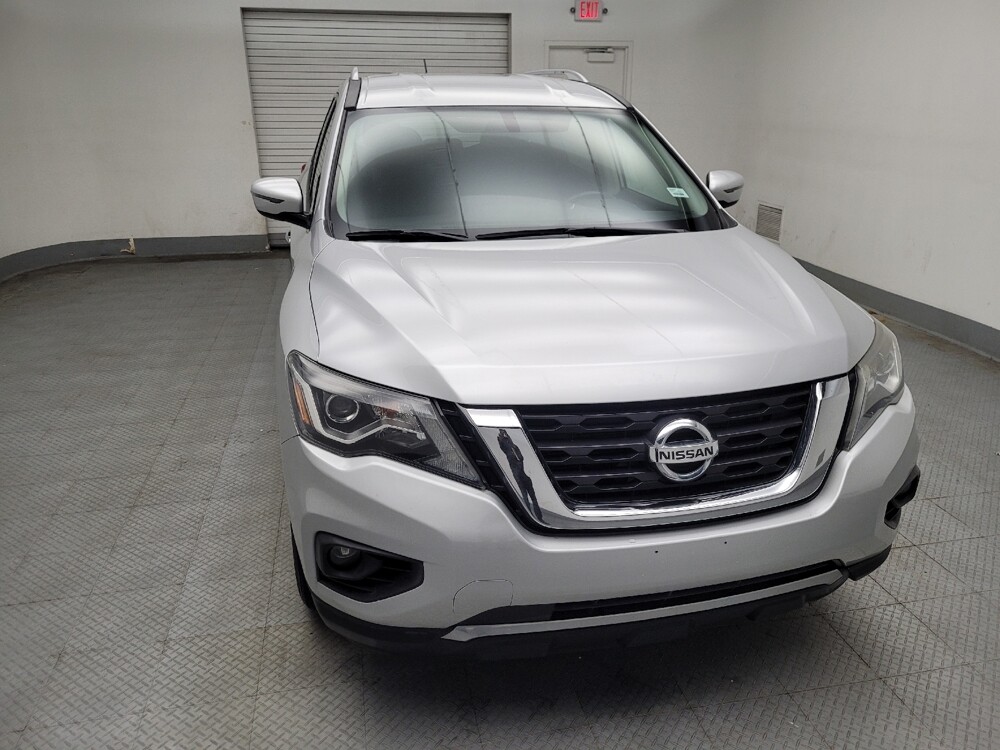 2018 Nissan Pathfinder in Des Moines, IA 50310 - 18125429 14