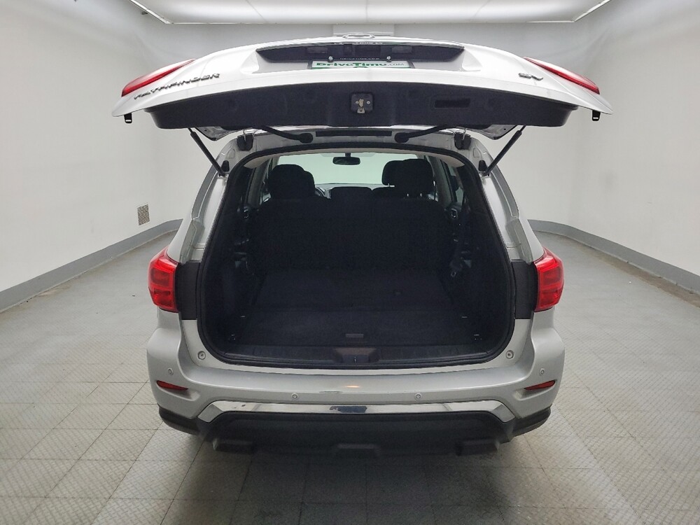 2018 Nissan Pathfinder in Des Moines, IA 50310 - 18125429 29