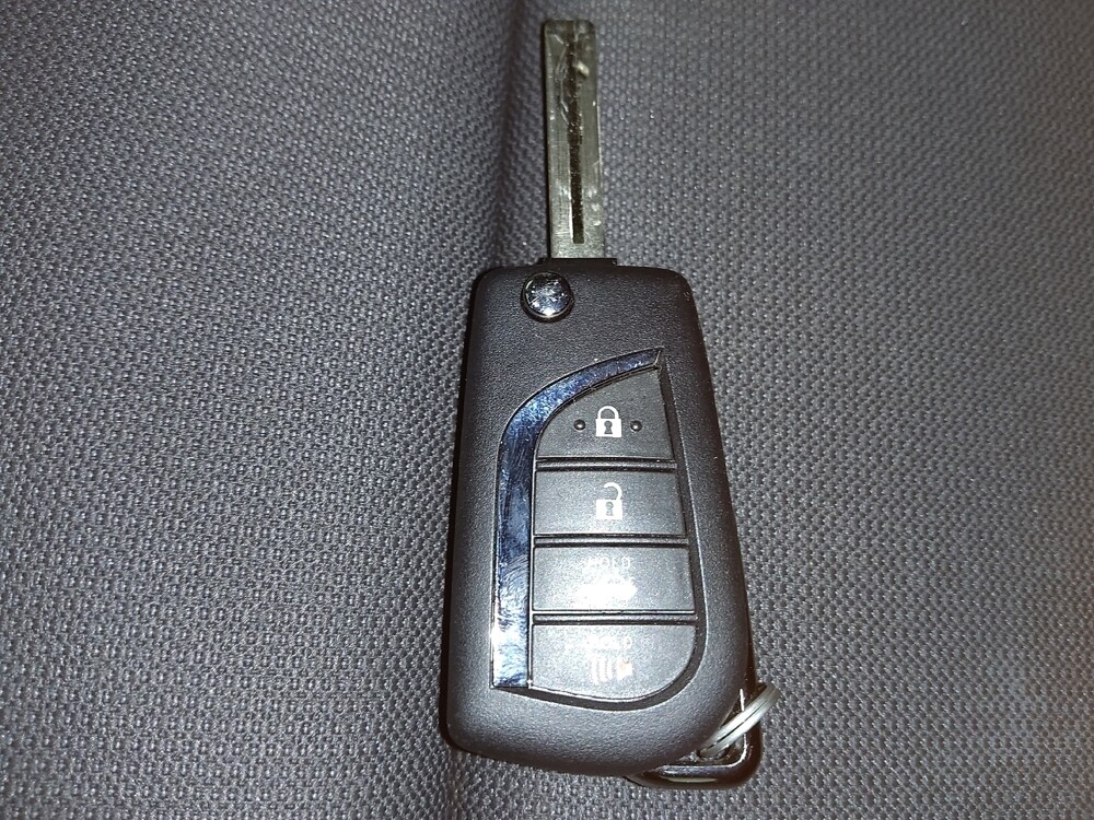 2024 Toyota Corolla in Taylor, MI 48180 - 18125431 32