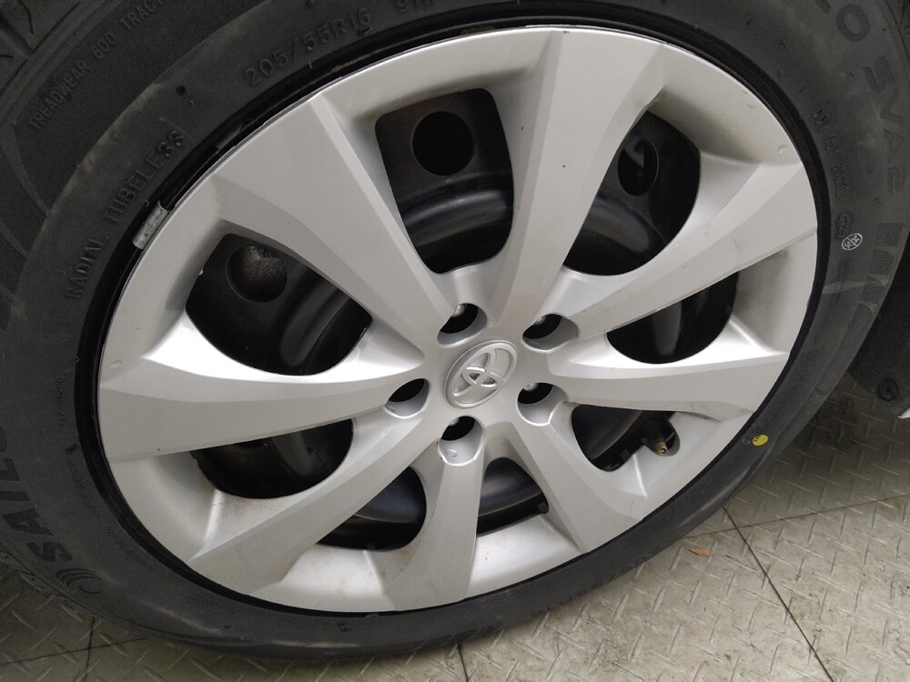 2024 Toyota Corolla in Taylor, MI 48180 - 18125431 31