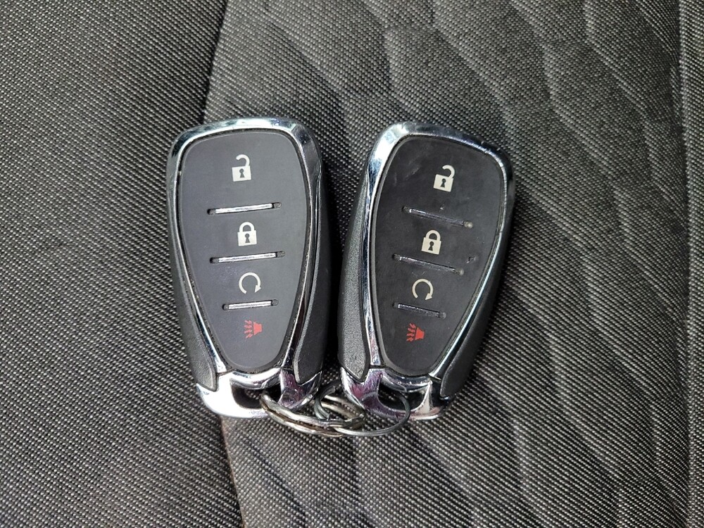 2019 Chevrolet Equinox in Eastpointe, MI 48021 - 18125432 32