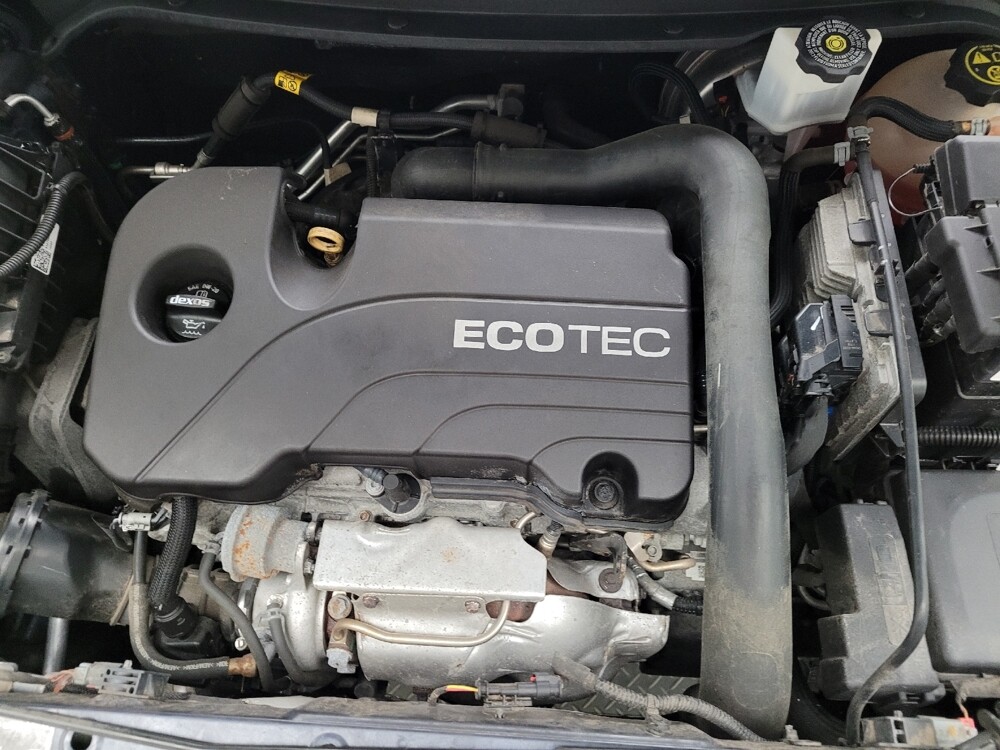 2019 Chevrolet Equinox in Eastpointe, MI 48021 - 18125432 30