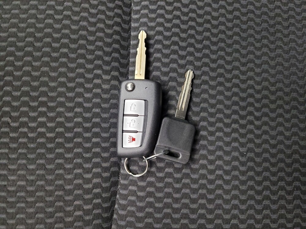 2019 Nissan Rogue Sport in Grand Rapids, MI 49508 - 18125433 32