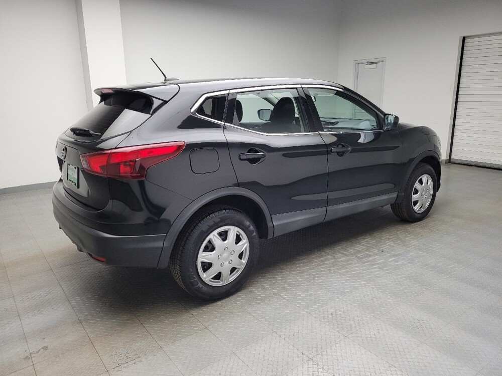 2019 Nissan Rogue Sport in Grand Rapids, MI 49508 - 18125433 10