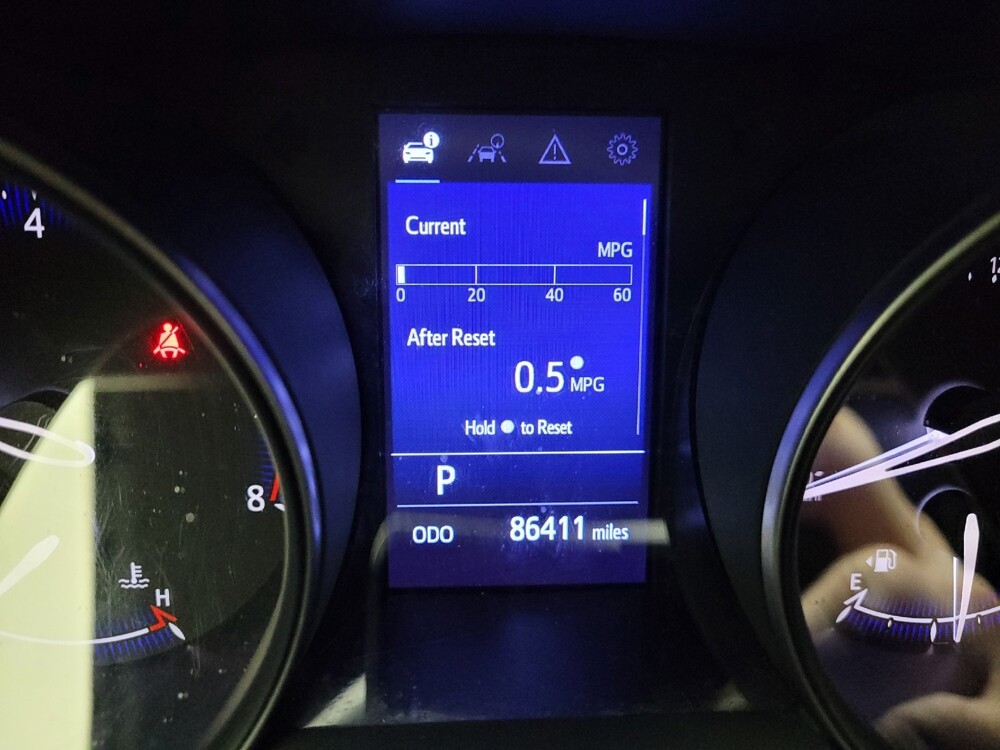 2019 Toyota C-HR in Taylor, MI 48180 - 18125435 23