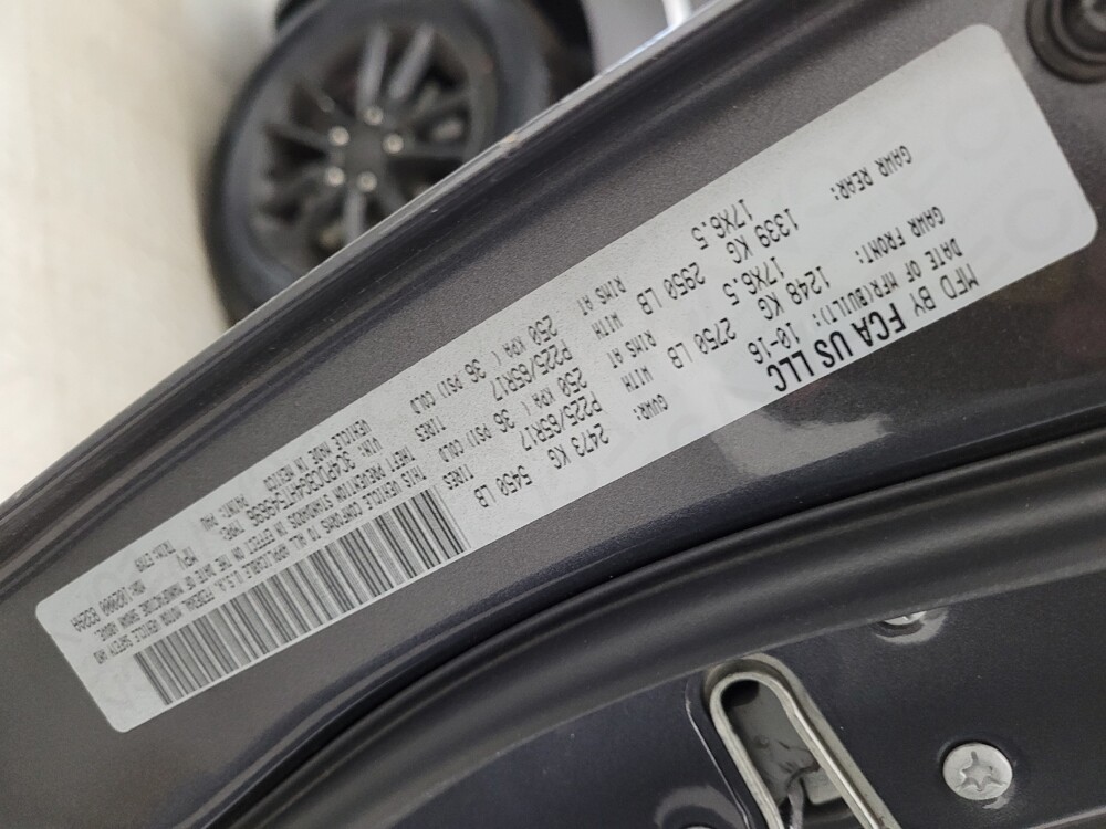 2017 Dodge Journey in Taylor, MI 48180 - 18125436 33