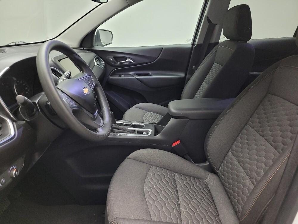 2019 Chevrolet Equinox in Eastpointe, MI 48021 - 18125437 17