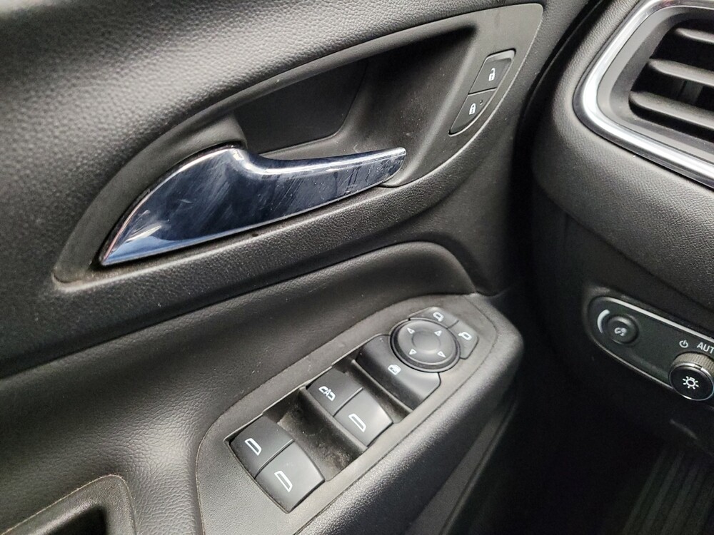 2023 Chevrolet Equinox in Eastpointe, MI 48021 - 18125438 27