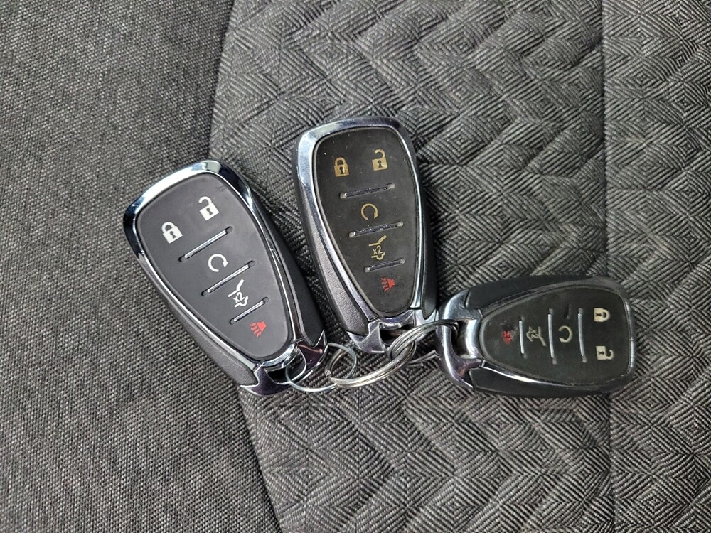 2023 Chevrolet Equinox in Eastpointe, MI 48021 - 18125438 32