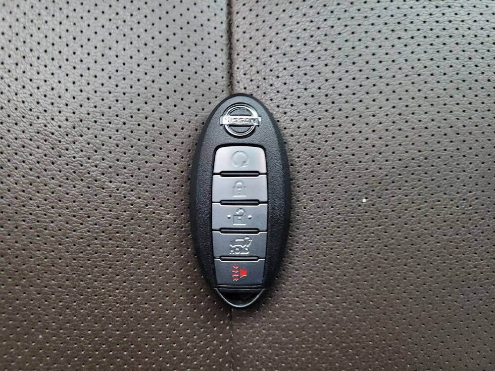 2017 Nissan Murano in Taylor, MI 48180 - 18125439 32