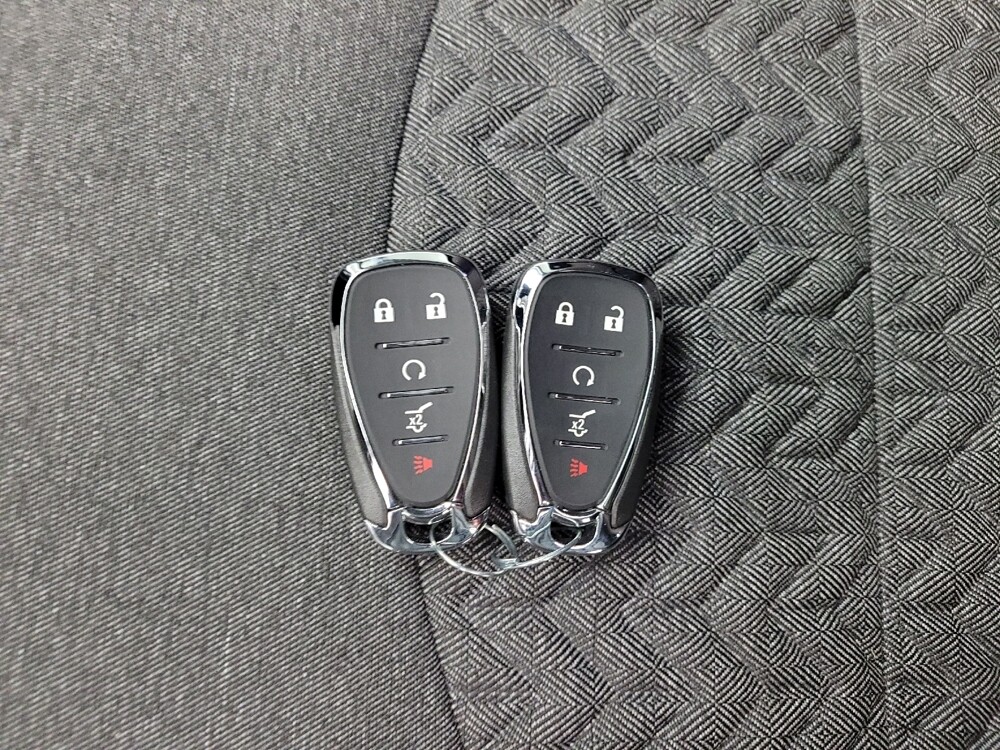 2024 Chevrolet Equinox in Eastpointe, MI 48021 - 18125440 32