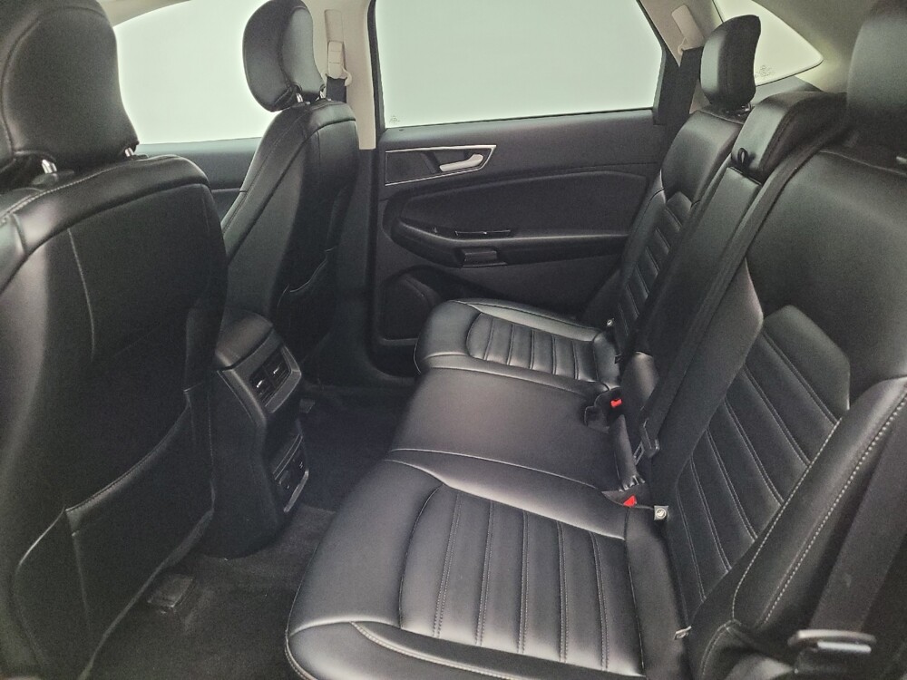 2019 Ford Edge in Grand Rapids, MI 49508 - 18125443 18